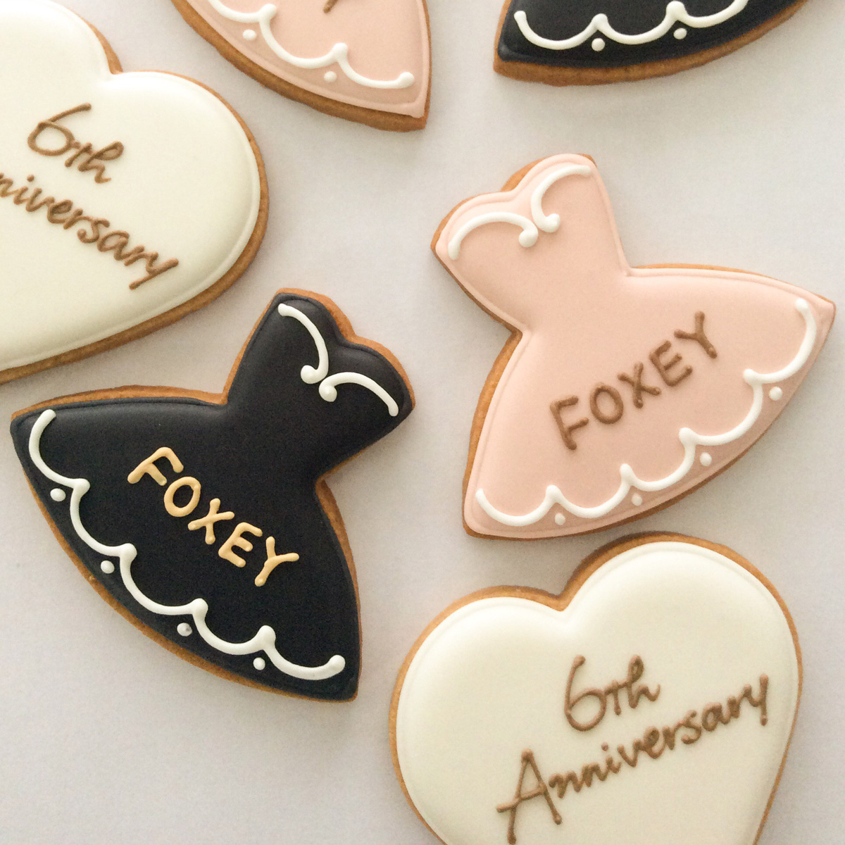 「FOXEY」神戸大丸店 6周年ノベルティクッキー